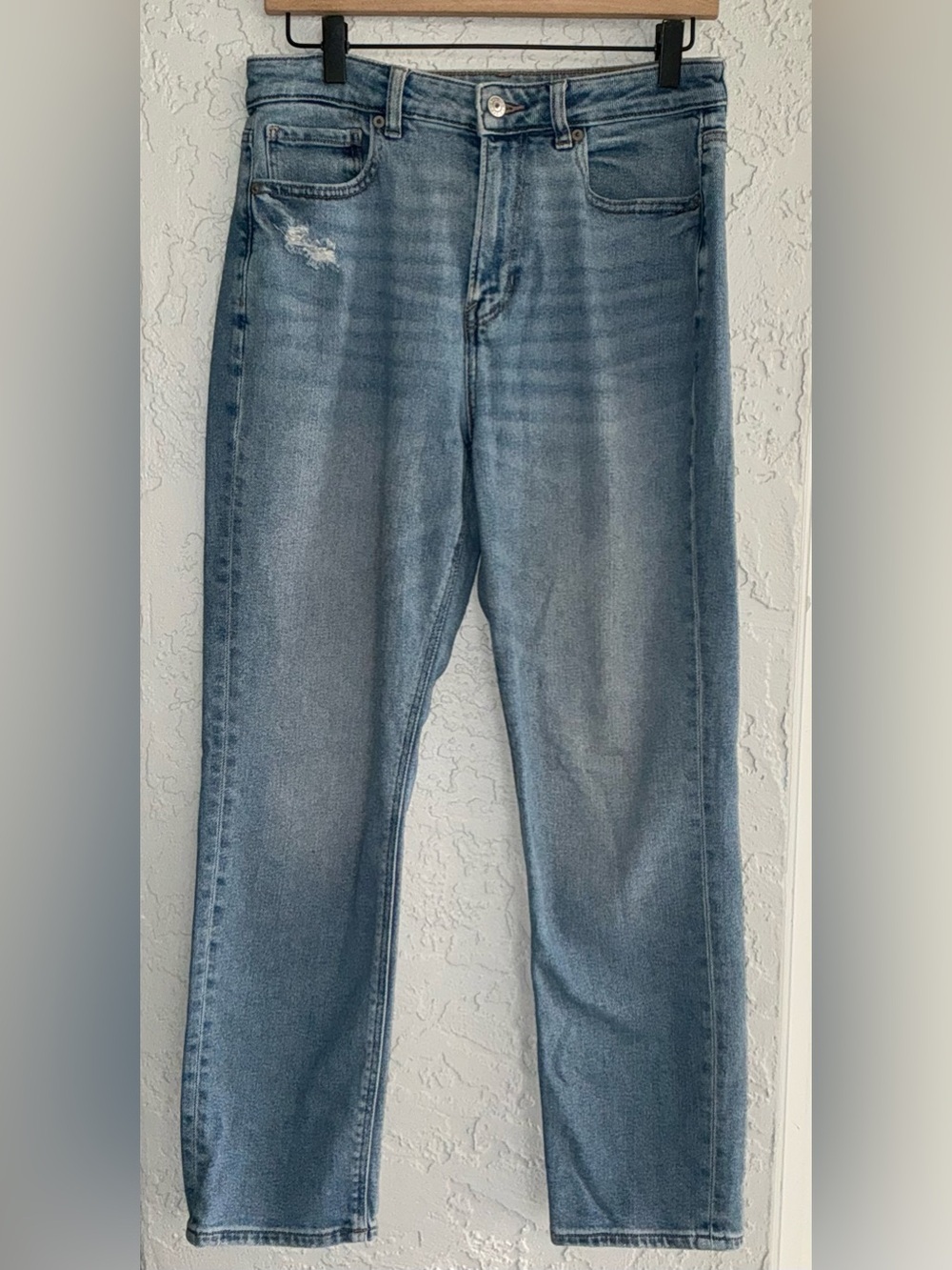 Light Wash Straight Leg Stretch Mom Jeans